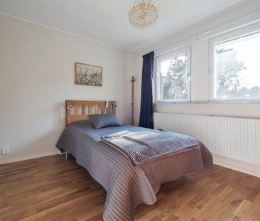 Skebokvarnsvägen, Bandhagen - Photo 2