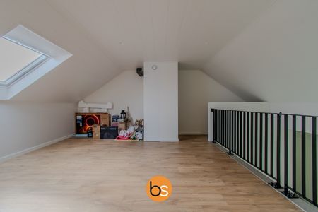 Recente woning in het centrum van Sint-Eloois-Winkel met 4 slaapkamers - Photo 4