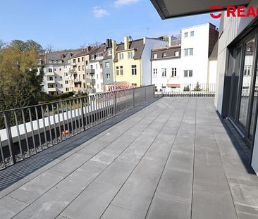 Luxuriöse 2-Zimmer-Wohnung mit Dachterrasse im Pontviertel! - Foto 6