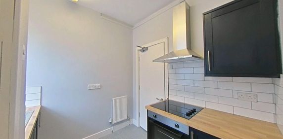 Groovy Towers, Leicester Road, Loughborough, LE11 - Photo 2