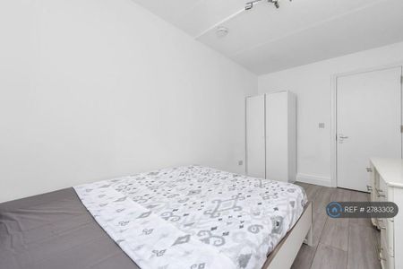 5 bedroom flat to rent - Photo 5