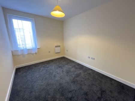 2 bed apartment to rent in Avenel Way, Poole, BH15 - Photo 3