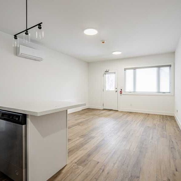 For Lease - 67 Oakmount Road Unit# 3, Toronto, Ontario - Photo 1