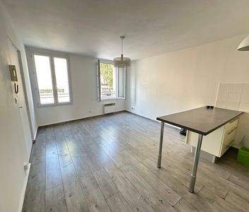 Location Appartement 2 pièces 36m² TOULON 83000 - Photo 4