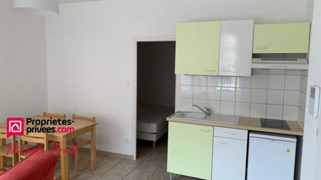 ROANNE - APPARTEMENT T2 MEUBLE - Photo 3