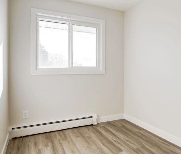 - 2 Bedroom at Fernwood Apartments - Photo 6