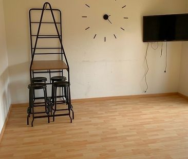 2½ Zimmer-Wohnung in Dübendorf (ZH), möbliert - Foto 2