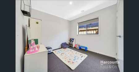 Your Dream Family Home Awaits: Modern 4-Bedroom Haven with Stunning Views - Photo 3