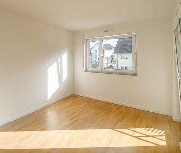 Toll geschnittene 2-Zimmer Wohnung mit Südloggia - Photo 3