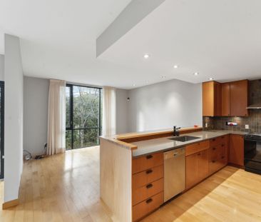 For Lease - 54 DOUGLAS Avenue, New Edinburgh - Lindenlea, Ontario - Photo 1