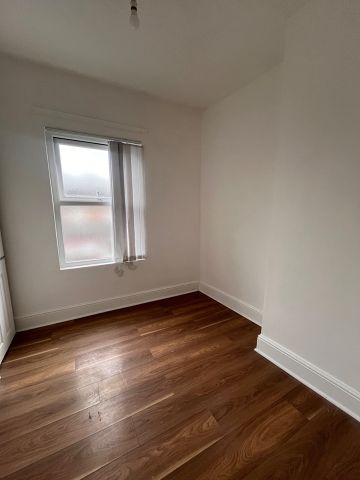 2 Bed Terraced House, Waltham Road, L6 - Photo 5