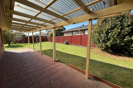 3 Kathleen Court, Hampton Park VIC - Photo 3
