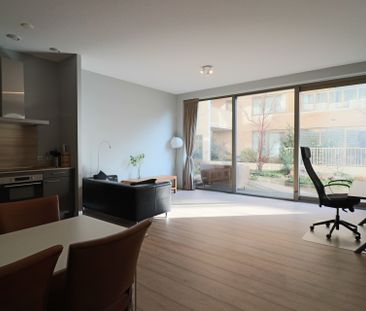 Te huur: Leo Smitstraat 23, 1082 MP Amsterdam - Photo 2