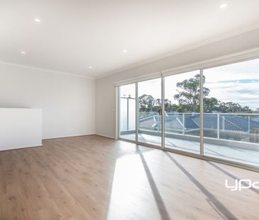 Contemporary Comfort with a View - Photo 1