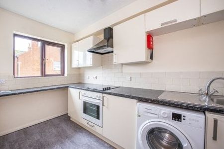 1 bedroom flat to rent - Photo 4