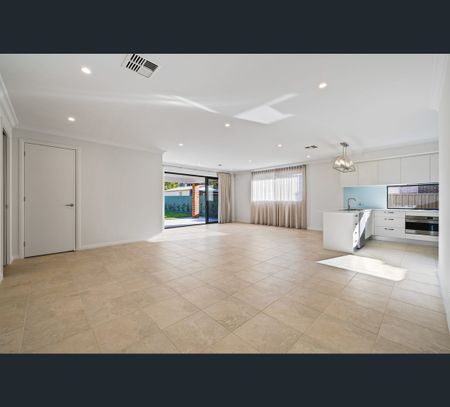 32 Albert Avenue, Tranmere, SA 5073 - Photo 4