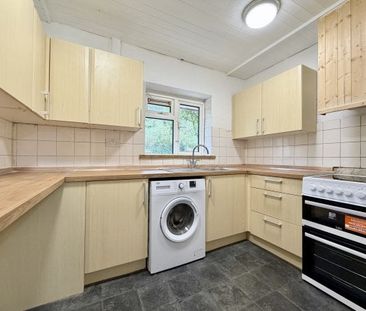 Plymouth Avenue, Brighton, BN2 4JA 2 bedroom apartment to rent - Photo 4