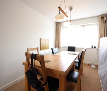 2 bedroom maisonette to rent - Photo 2