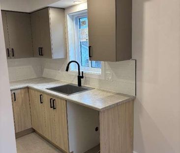 4 1/2 Ste-Thérèse (près gare de train) - Photo 2