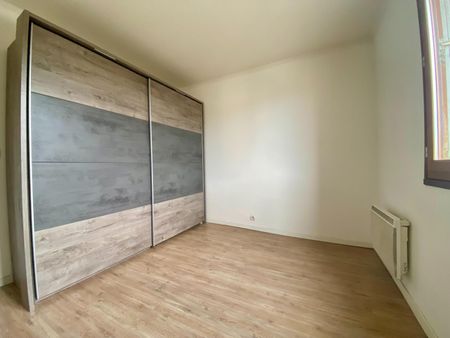« AVIGNON EM - APPARTEMENT T4 82.85M² AVEC TERRASSE ET PARKING » - Photo 4