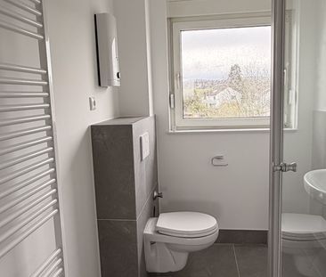 Modernisierte Wohnung mit Weitblick und Südost-Balkon in Liederbach - Foto 2