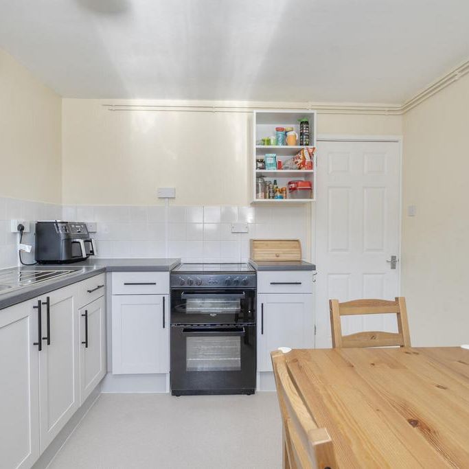 2 bedroom house to rent - Photo 1