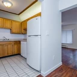 HUGE 1BR AVAILABLE OCTOBER 1ST(FALSE CREEK ) - Photo 3