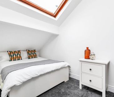 4 bedroom flat to rent - Photo 4