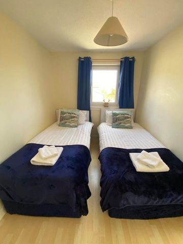 2 bedroom semi-detached house to rent - Photo 5