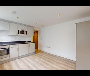 Studio Flat, Kilburn High Road, NW6 - Photo 4