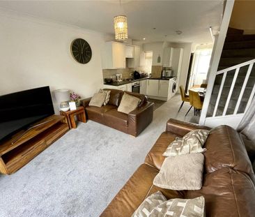 2 bedroom end of terrace house to rent - Photo 1