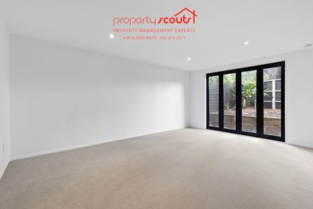 Modern 4-Bedroom Townhouse in Prime Grammar Zone Location - Photo 4