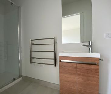 Brand New House in Mt Wellington - Photo 4