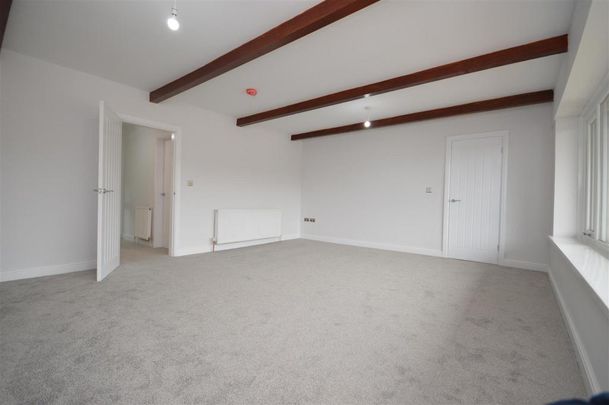 4 bedroom detached bungalow to rent - Photo 1