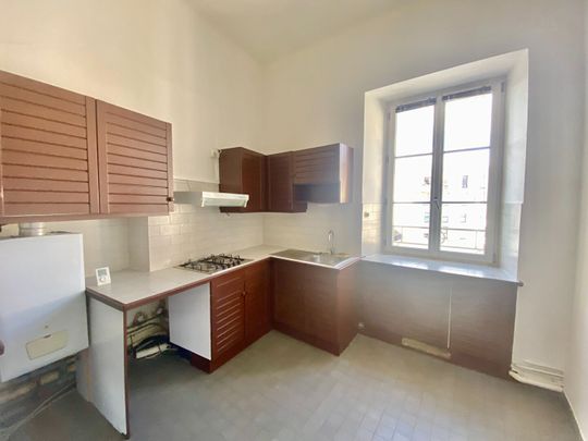 A Louer - Nantes Place Sanitat - Appartement Bourgeois 4 Pièces De 108.18 M² - Photo 1