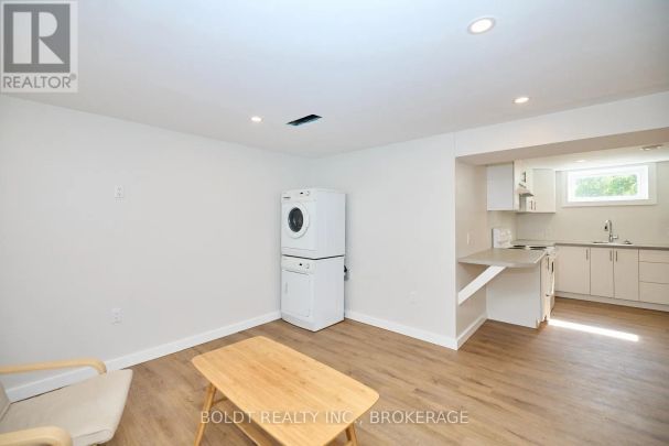 3305 NINETEENTH STREET - Photo 1