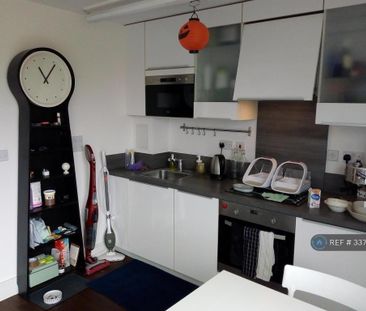1 bedroom flat to rent - Photo 5