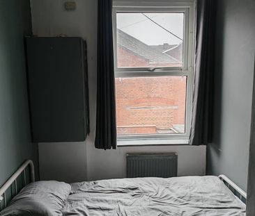Room in a Shared House, Penn Street, M40 - Photo 3