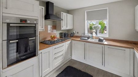 Third Avenue, Scampton, Lincoln - Photo 3