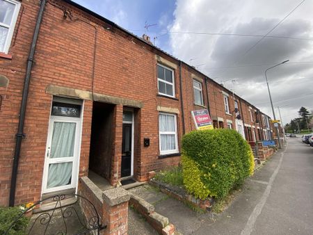 2 bedroom terraced house to rent - Photo 4