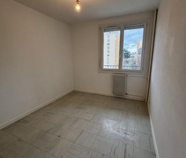 Appartement F3 - 3ème étage avec Balcon et cave - Photo 3