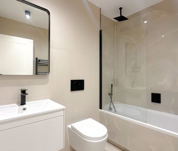 Selby Road, London, SE20 - Photo 3