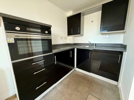 1 bedroom flat to rent - Photo 2