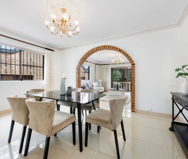 Spacious 5-bed family home in quiet cul-de-sac - Photo 3