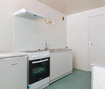 Location Appartement 4 pièces 79m² TROYES 10000 - Photo 4