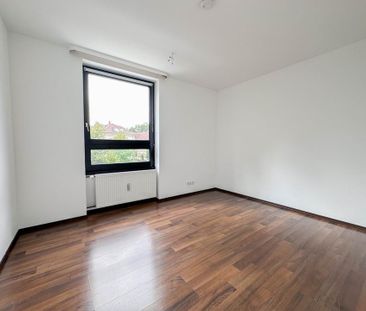 TOP-Renovierte 3-Zi.-Whg. mit Balkon in toller Innenstadtlage mit T... - Photo 3