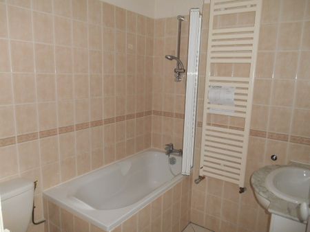 Location Appartement 2 pièces 45m² NANCY 54000 - Photo 2