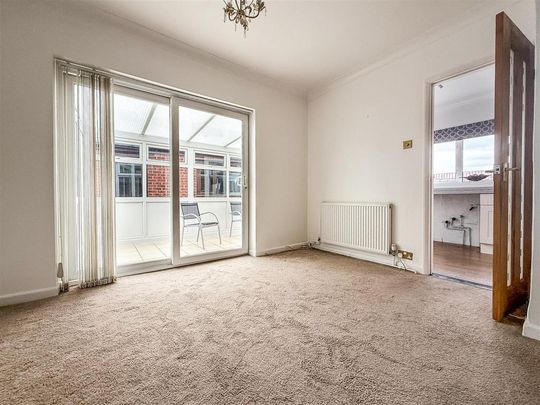 2 bedroom detached house to rent - Photo 1