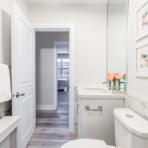 Newly Renovated 640sqft 1+Den Residencies Jane & Wilson - Photo 3