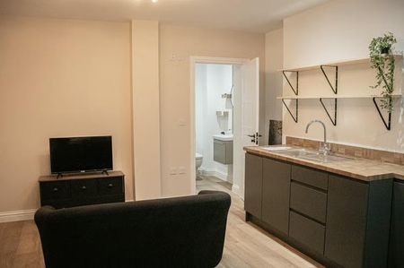 1 bedroom flat to rent - Photo 2